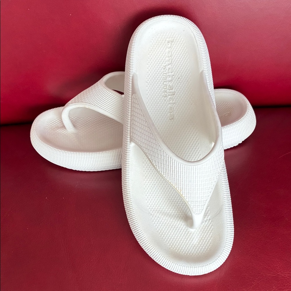 White Beach/Pool Slide Sandals